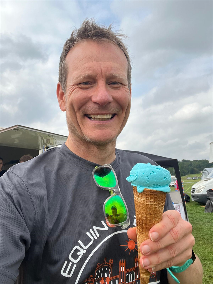 Picture of Rob Phillips eating an ice cream